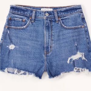 Abercrombie Curve love high rise mom shorts